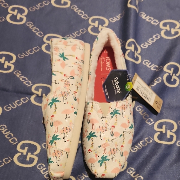 TOMS Women's Tropical Flamingo Slippers - Picture 13 of 15